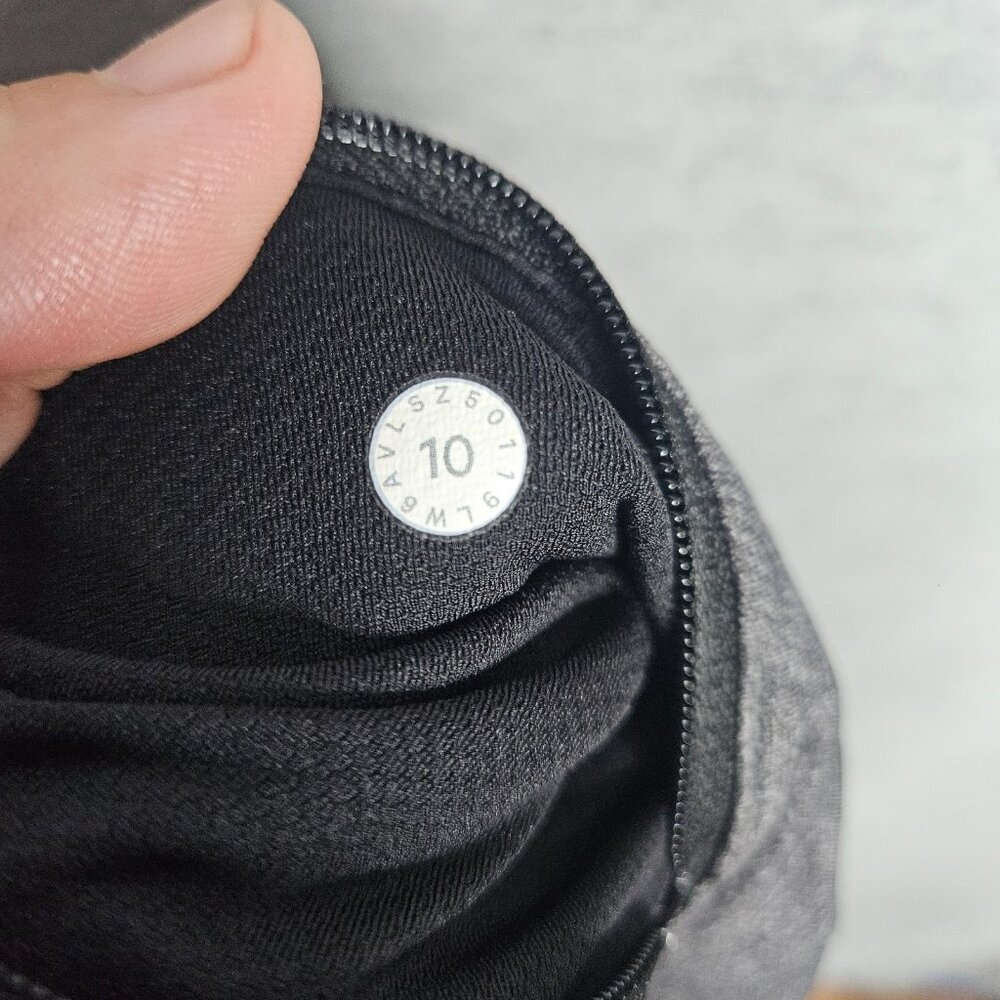 Lululemon Women's Pace Rival Crop Full-on Mesh Legging Size 10 - Picture 6 of 7
